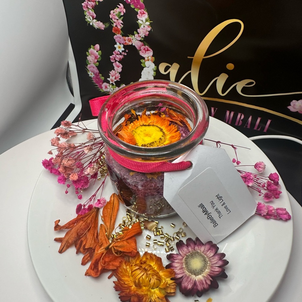 Scented Bath Salts with Dried Flowers - Pink